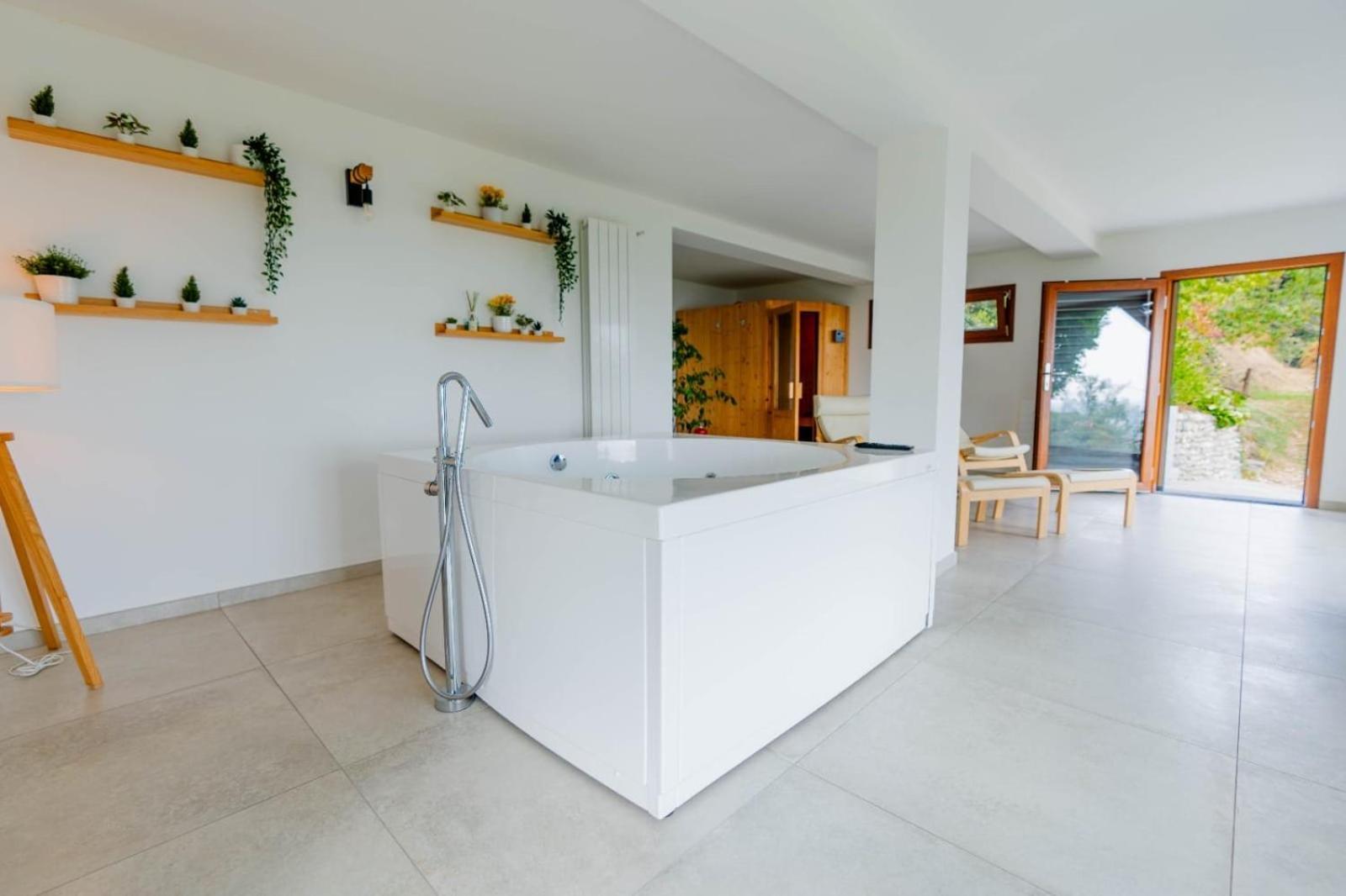 Chalet Sophie - Luxury Chalet Roletto 외부 사진